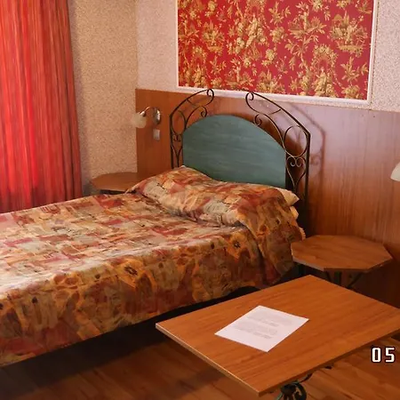 Отель Astra Family 3*